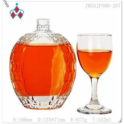 Bottiglia di vetro di whisky